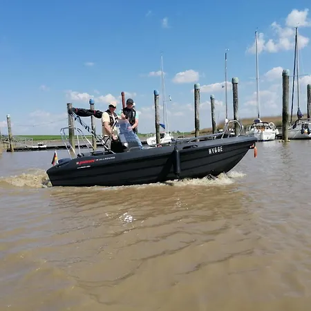 Am Fehntjer Tief Appartement Emden